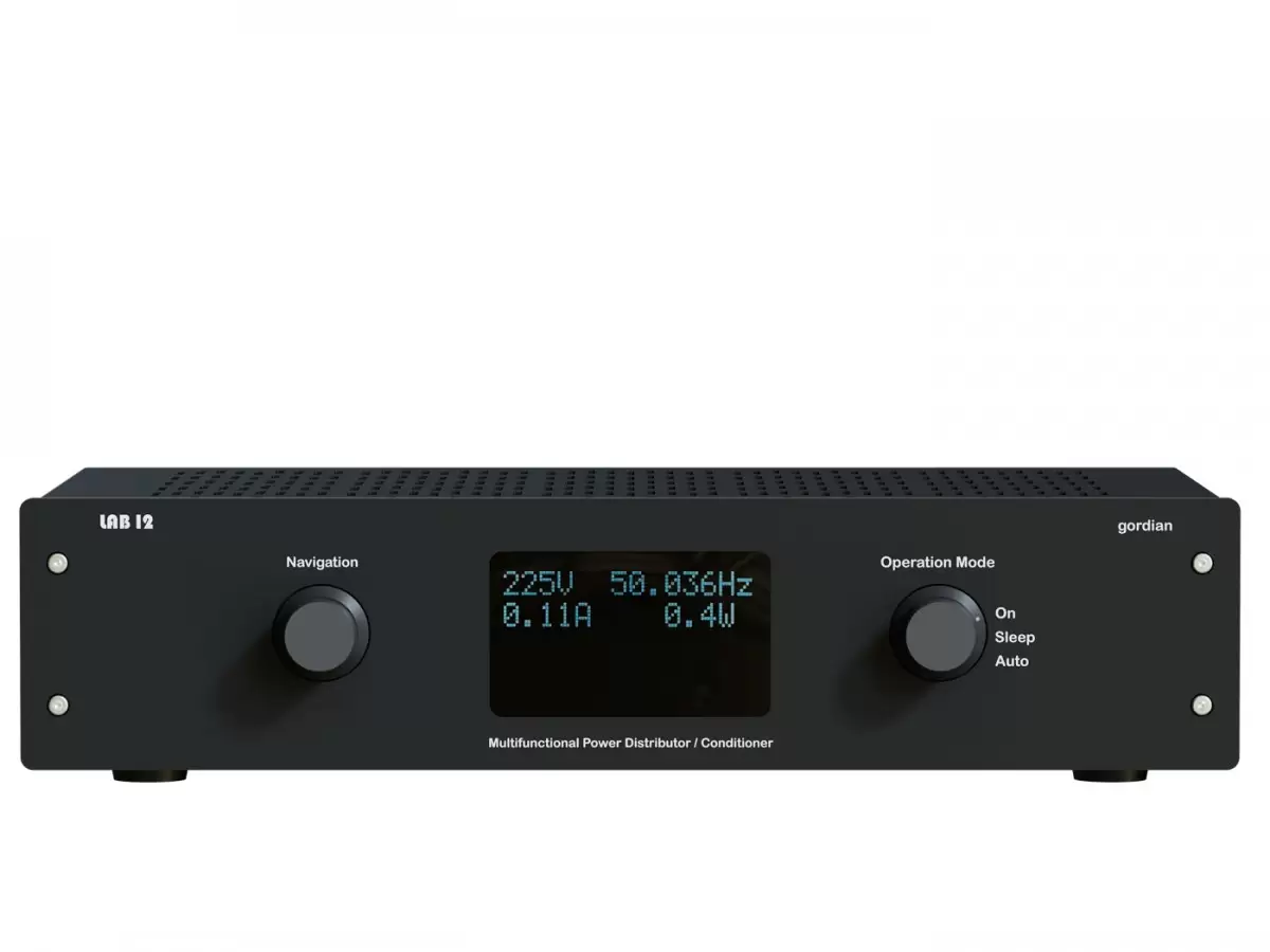 Lab12 Gordian Verstärker Face Matt Black Test von HiFi Pig