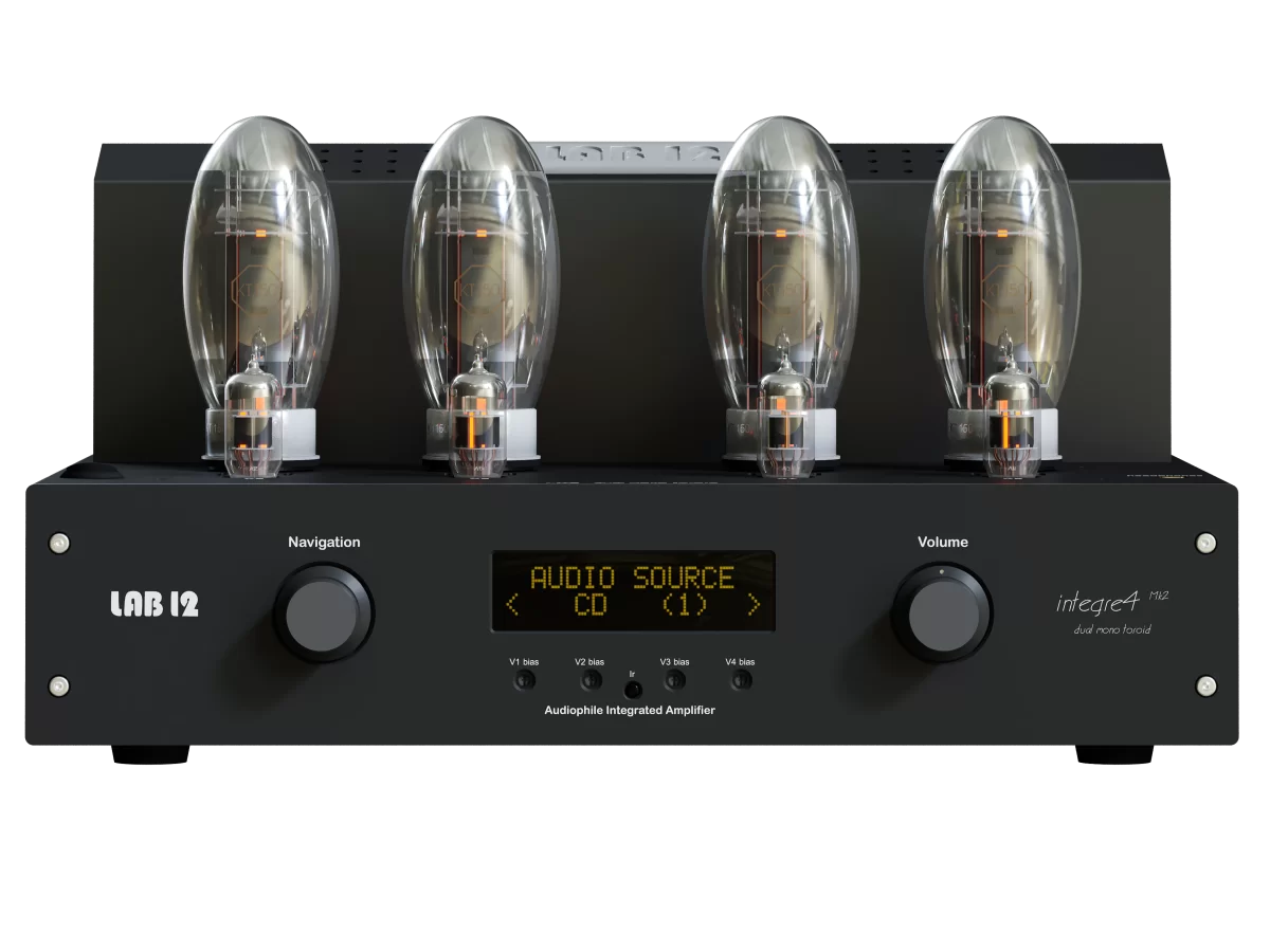 Lab12 Integre4 MK2 integrierter Röhrenverstärker Schrägansicht